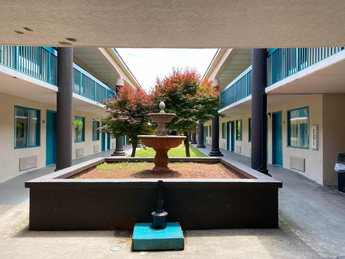 Motel 6 Savannah Ga Gateway & I95 Luaran gambar