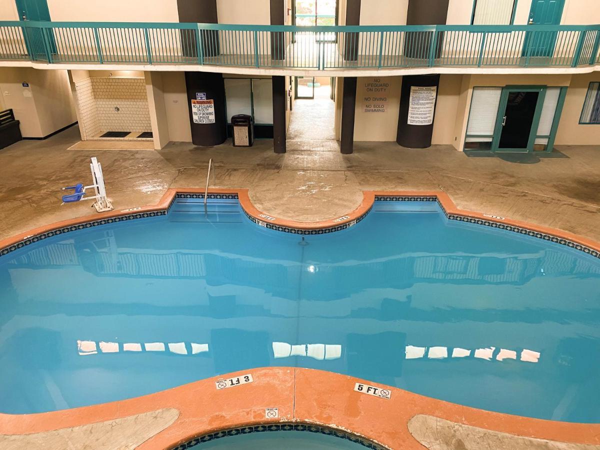 Motel 6 Savannah Ga Gateway & I95 Luaran gambar