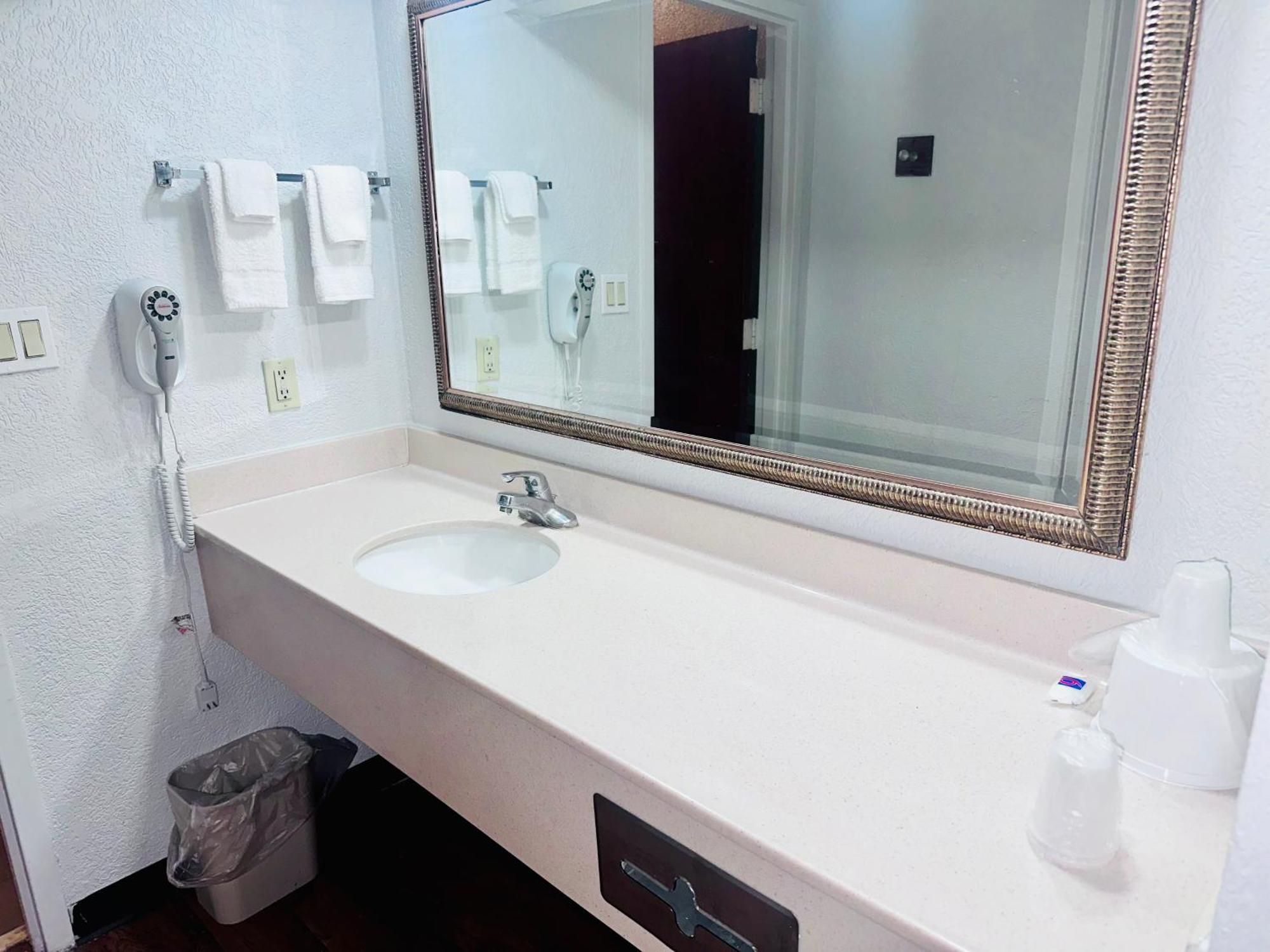 Motel 6 Savannah Ga Gateway & I95 Luaran gambar